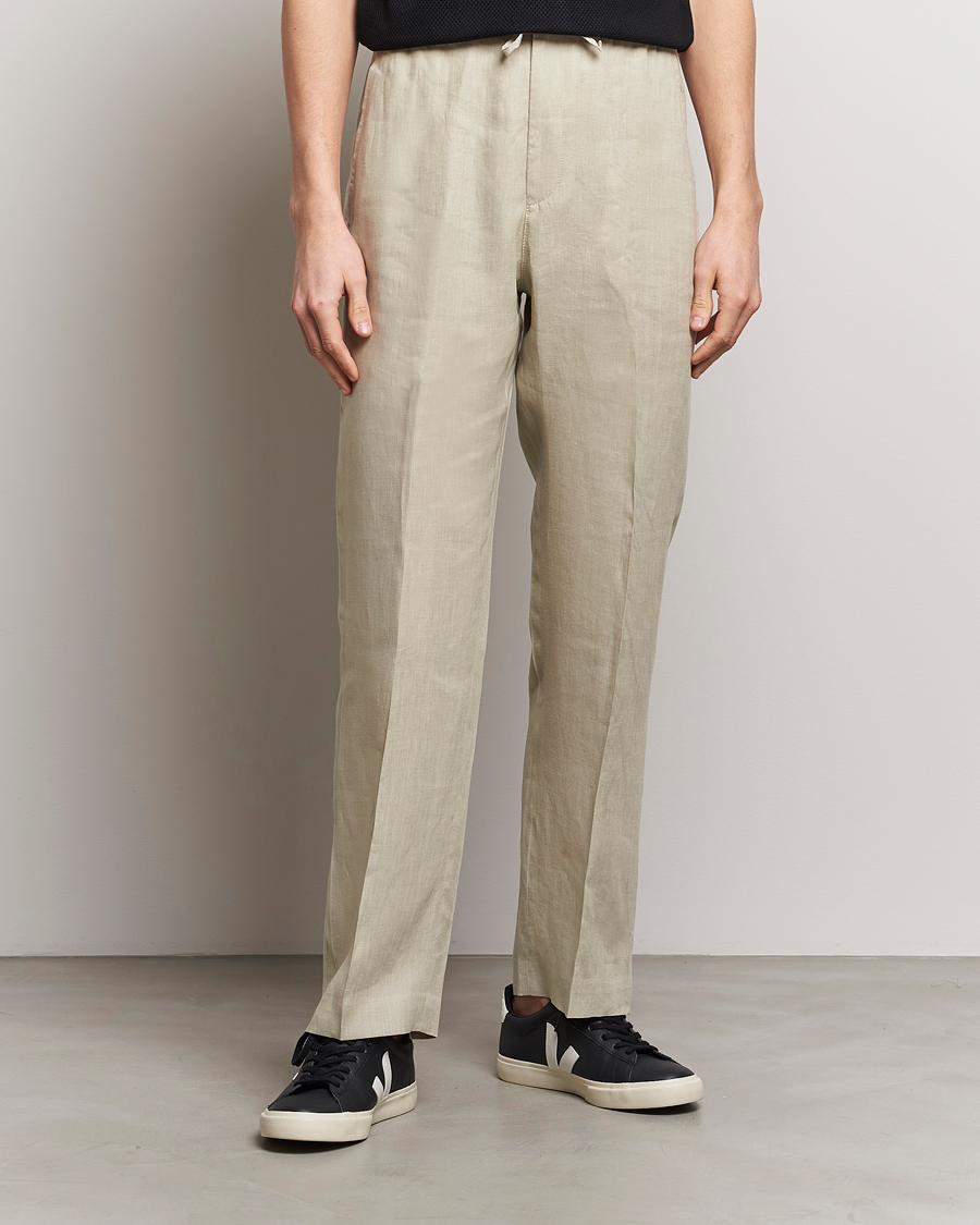 Homme | Pantalons En Lin | Tiger of Sweden | Iscove Linen Drawstring Trousers Dawn Misty