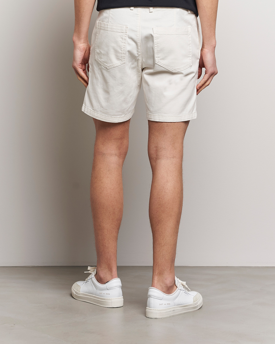 Homme | Shorts | Tiger of Sweden | Caid Cotton Chino Shorts Summer Snow