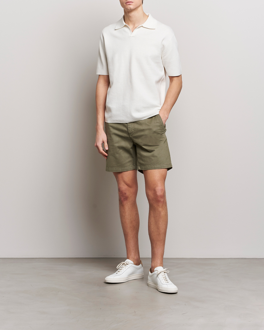 Homme | Shorts | Tiger of Sweden | Caid Cotton Chino Shorts Dusty Green