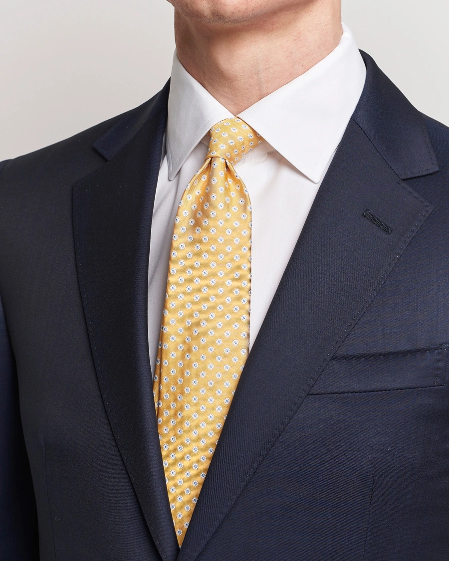 Homme | Cravates | Kiton | Micro Flower Silk Tie Yellow