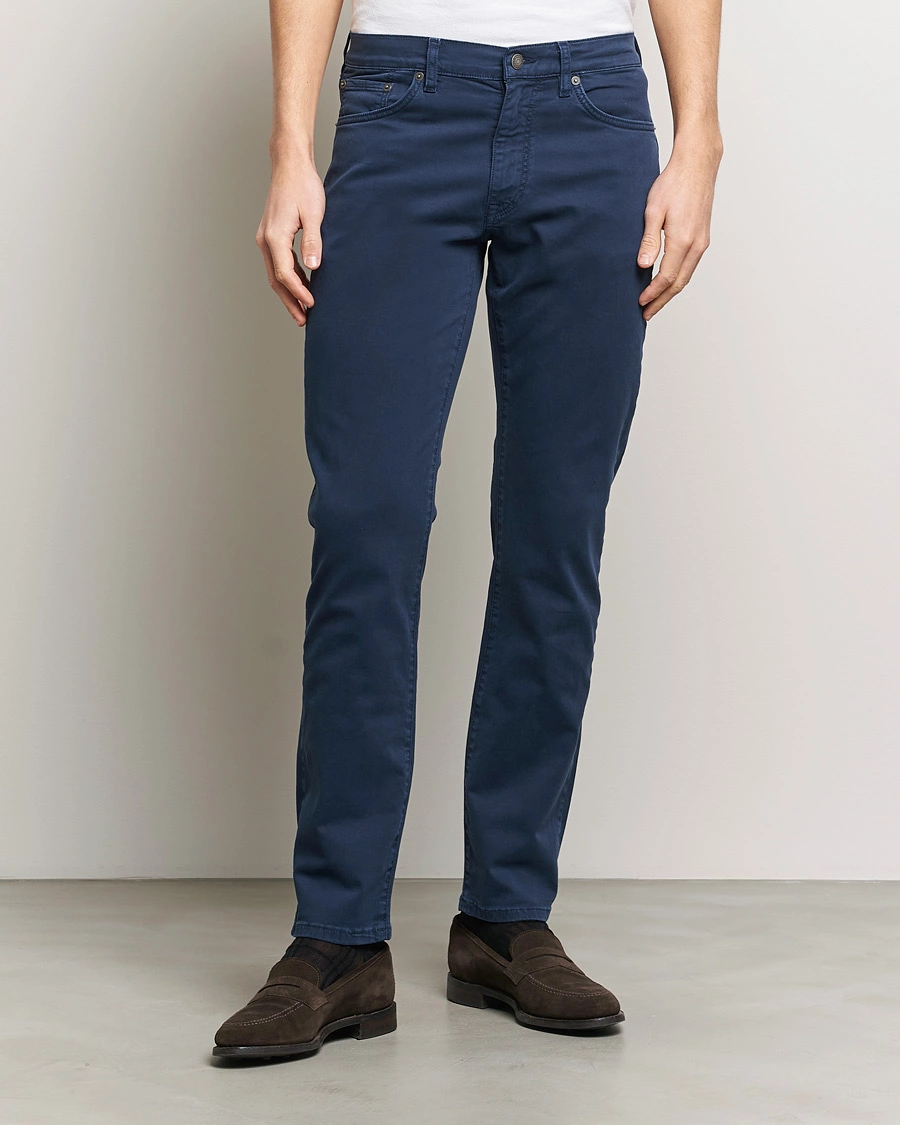 Men | Clothing | GANT | Hayes Desert Jeans Marine