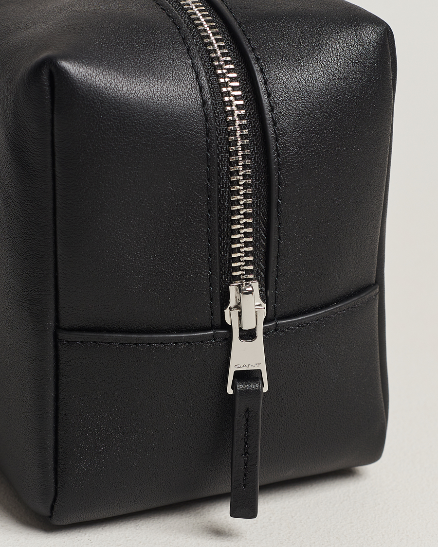 Homme | GANT Leather Wash Bag Black | GANT | Leather Wash Bag Black