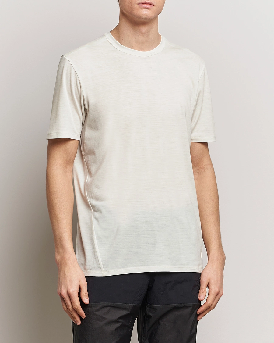 Homme | T-shirts | Arc'teryx Veilance | Frame Short Sleeve T-Shirt Oat Heather