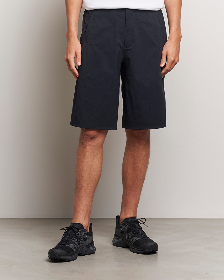 Homme | Shorts | Arc'teryx Veilance | Spere Lightweight Water Repellent Shorts Black