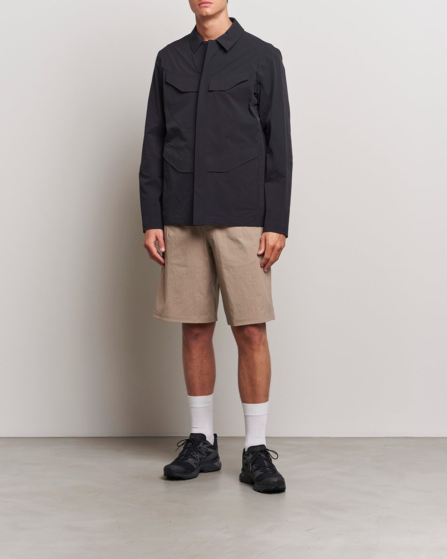 Homme | Shorts | Arc'teryx Veilance | Spere Lightweight Water Repellent Shorts Soil