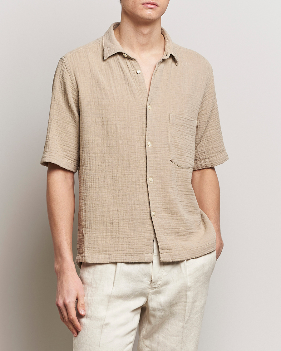 Homme | Chemises | Oscar Jacobson | Short Sleeve City Crepe Cotton Shirt Beige