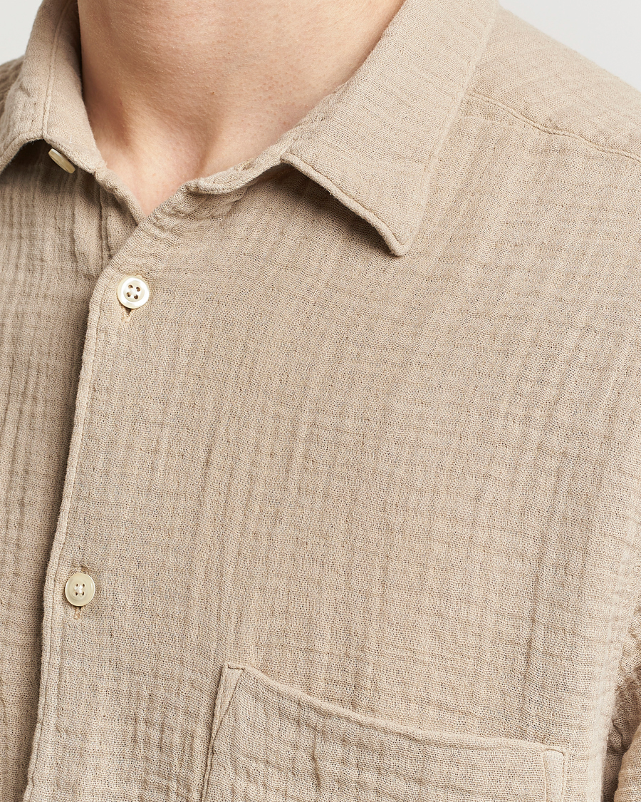 Homme | Chemises | Oscar Jacobson | Short Sleeve City Crepe Cotton Shirt Beige