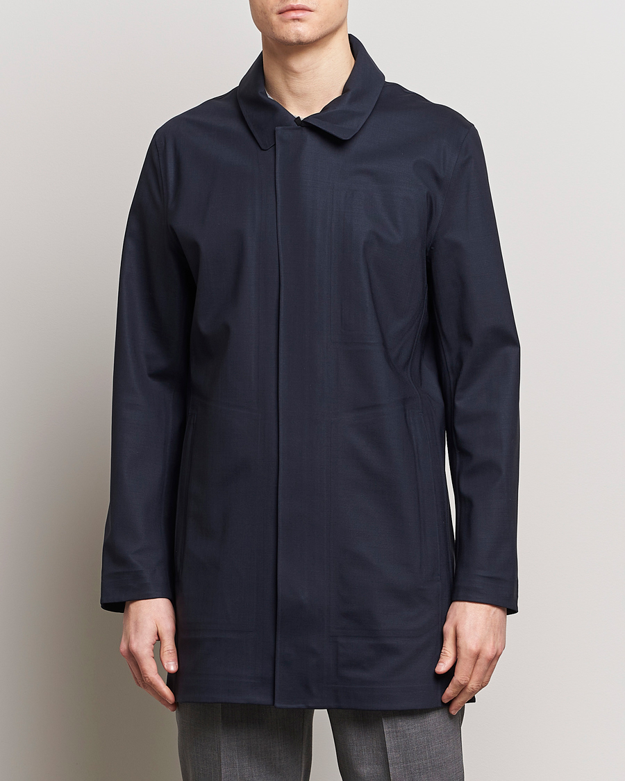 Homme | Manteaux Et Vestes | UBR | Sky Fall Savile Waterproof Wool Coat Dark Navy