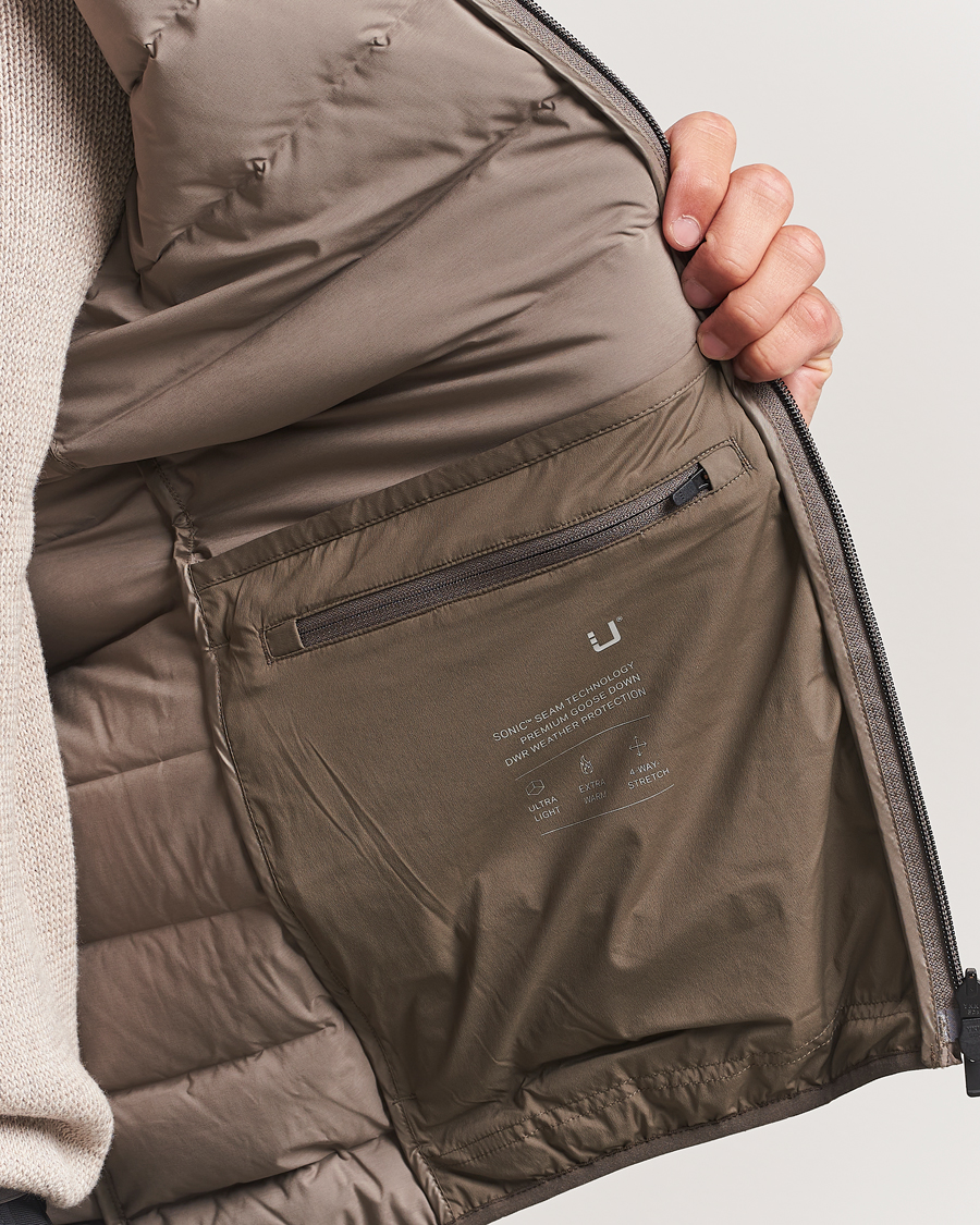 Homme | Gilets | UBR | Sonic Vest Dark Sand