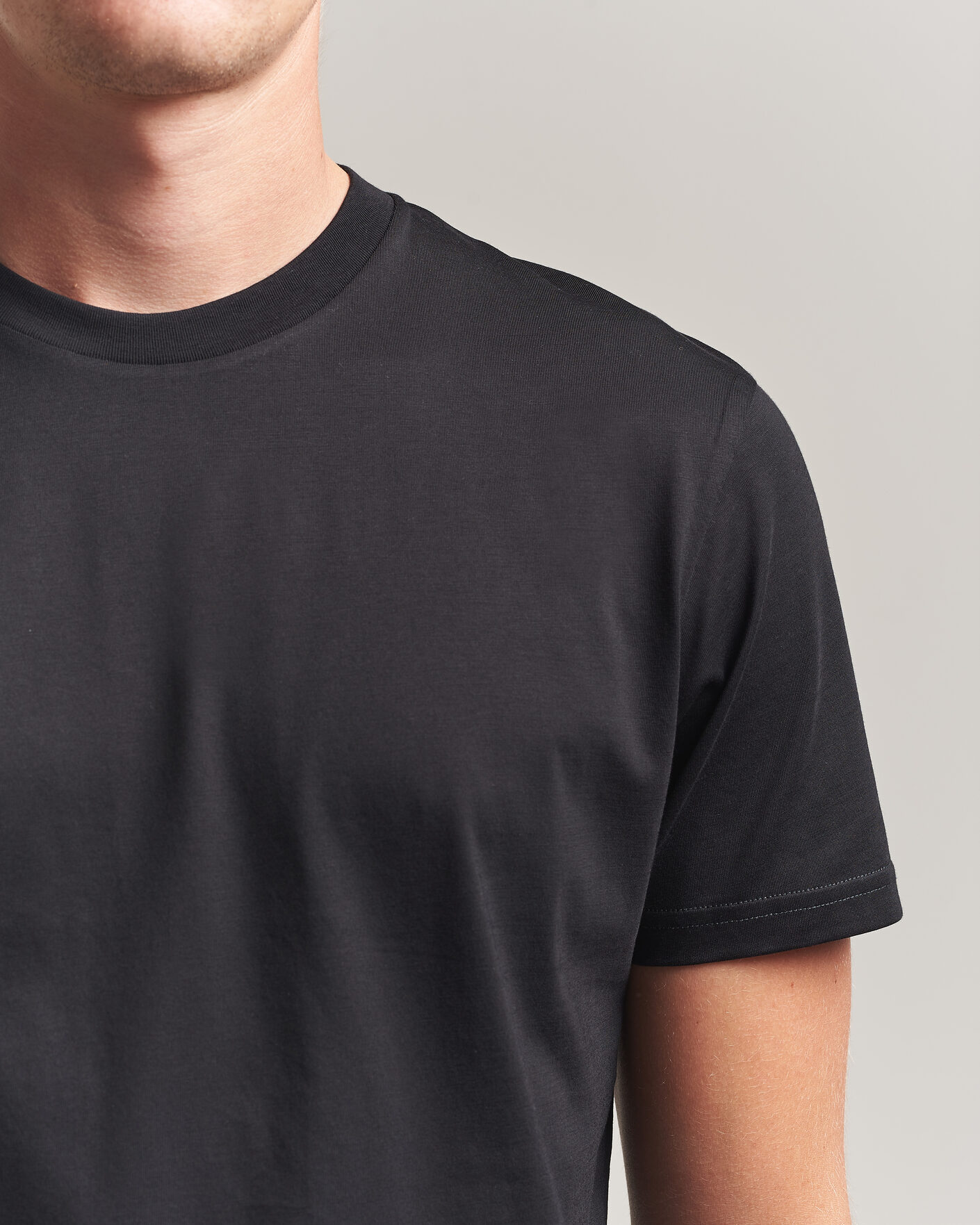 Homme | T-shirts | Sunspel | Riviera Midweight T-Shirt Black
