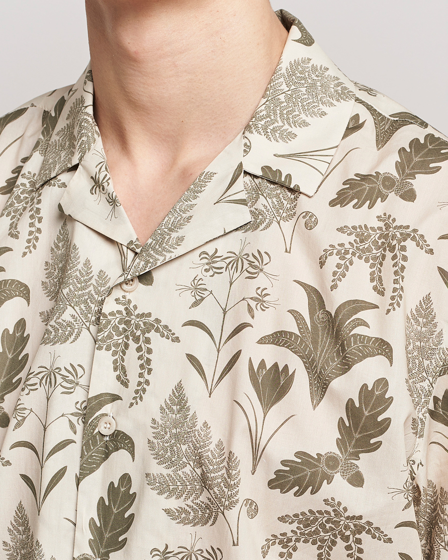 Homme | Chemises | Sunspel | Katie Scott Short Sleeve Printed Resort Shirt Ecru