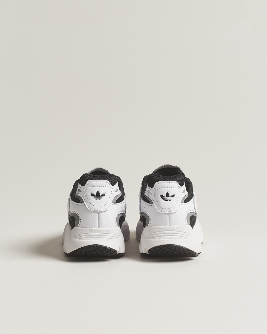 Homme | adidas Originals Ozmillen Running Sneaker White/Silver | adidas Originals | Ozmillen Running Sneaker White/Silver