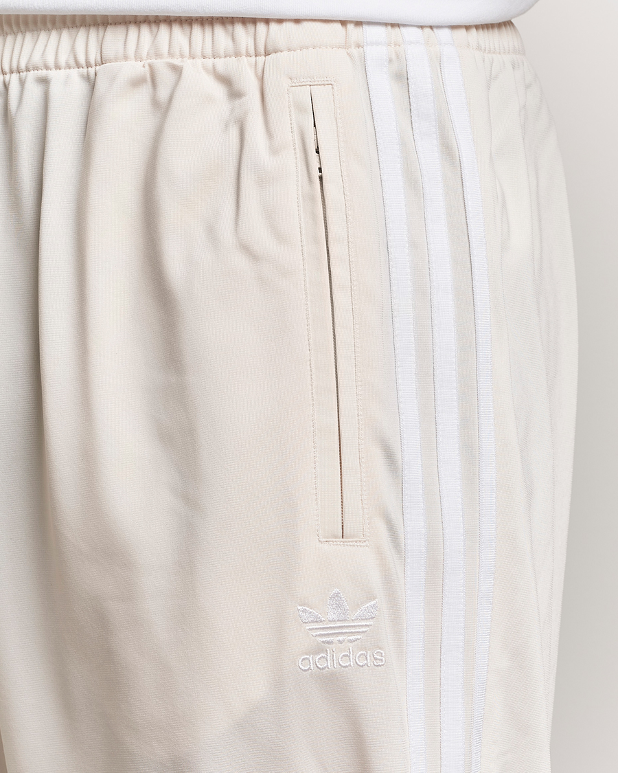 Homme | Pantalons | adidas Originals | Firebird Sweatpants Won White