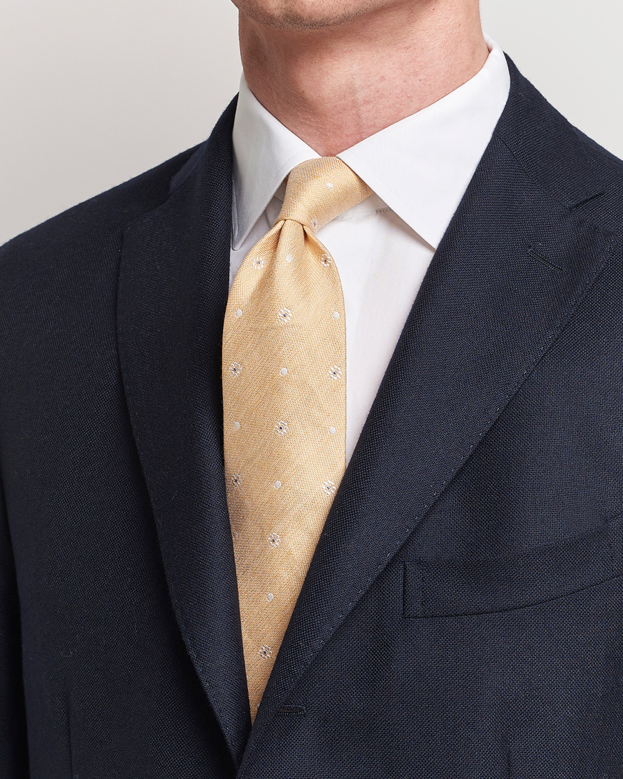 Homme |  | Amanda Christensen | Cotton/Silk/Linen Printed Flower 8cm Tie Yellow