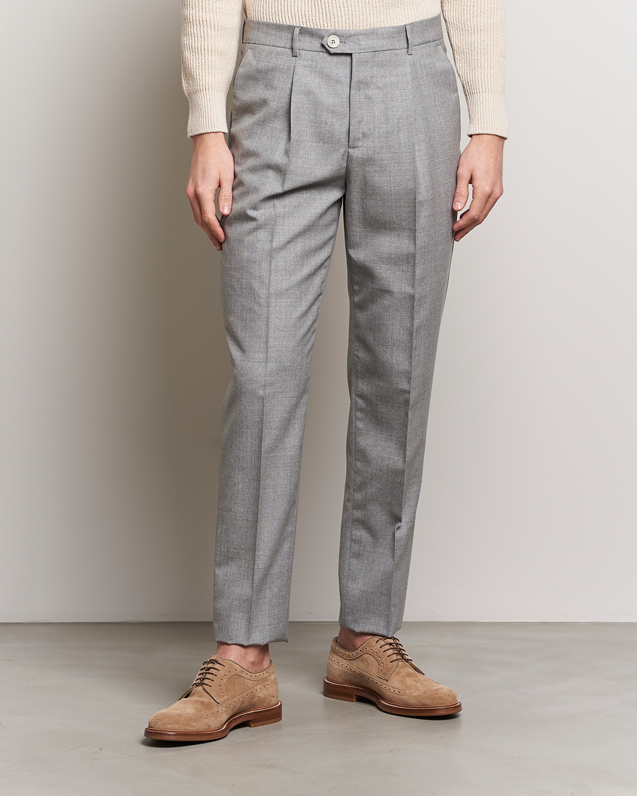 Homme |  | Brunello Cucinelli | Pleated Wool Trousers Light Grey