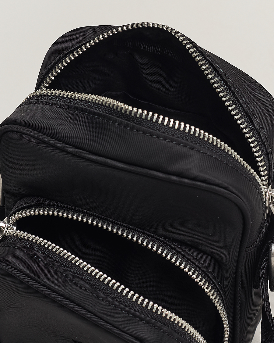 Homme | Maison Kitsuné The Traveller Crossbody Pouch Black | Maison Kitsuné | The Traveller Crossbody Pouch Black