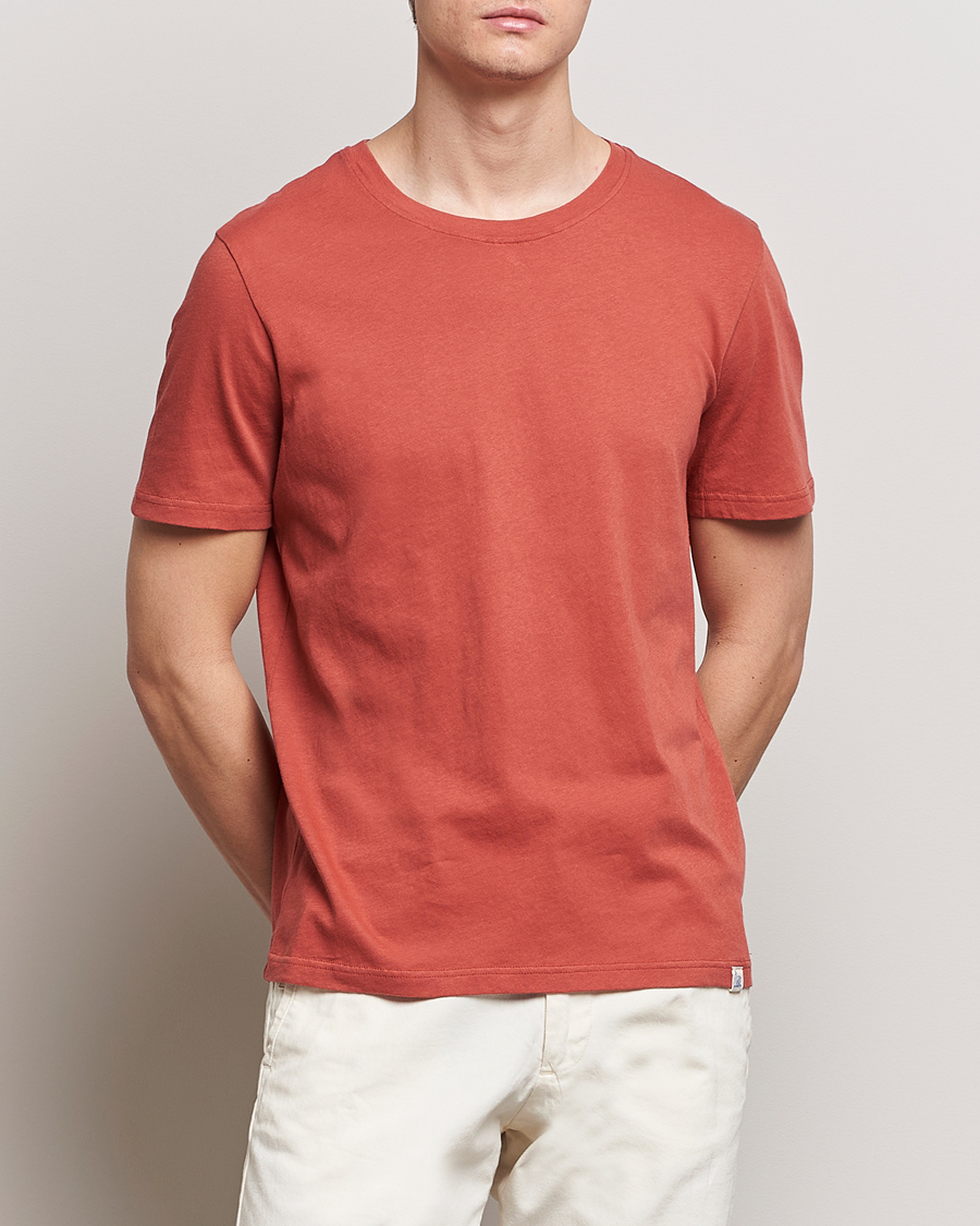 Homme | T-shirts | Merz b. Schwanen | Organic Cotton Washed Crew Neck T-Shirt Newman Red
