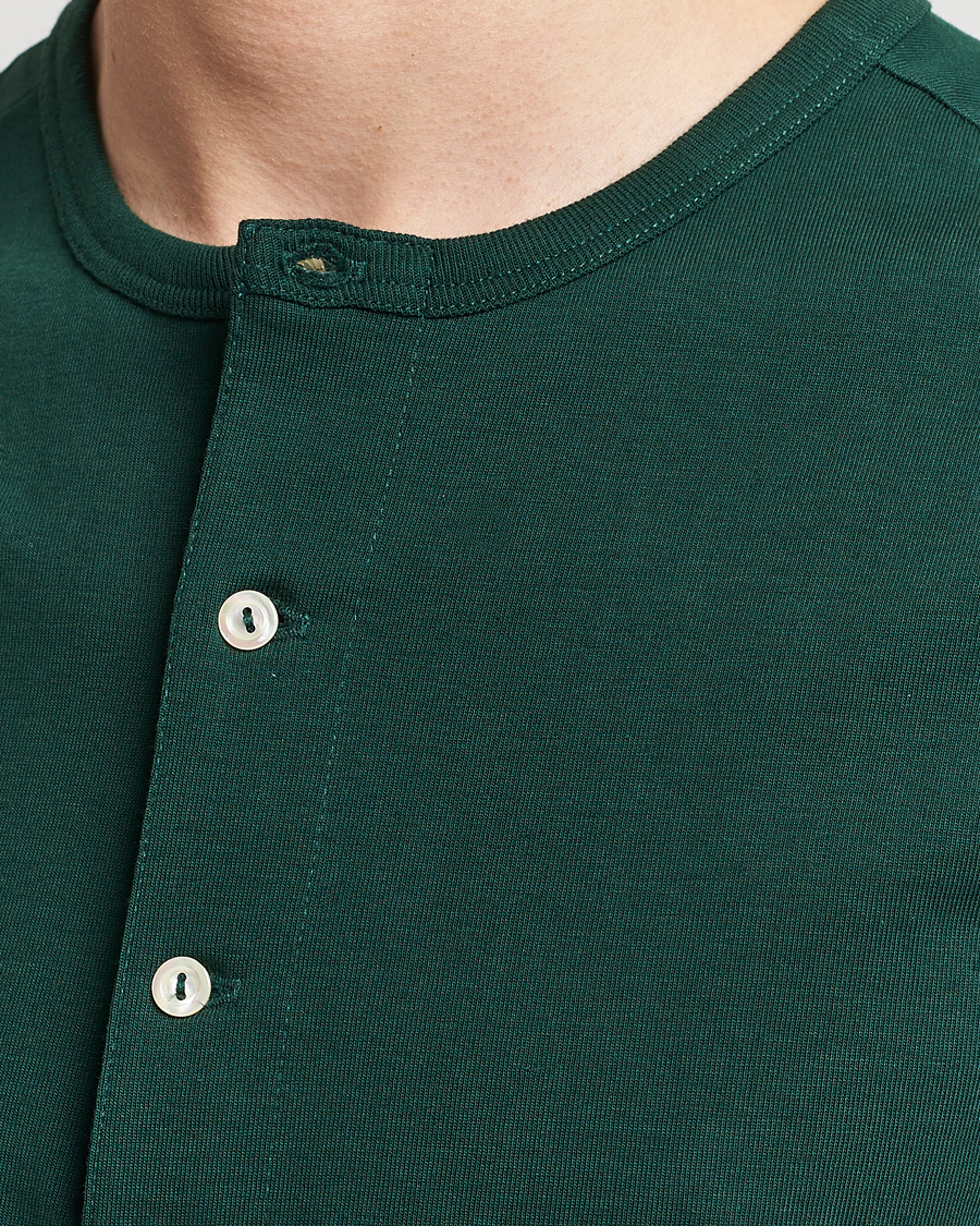 Homme | T-shirts | Merz b. Schwanen | Short Sleeve Organic Cotton Henley Classic Green