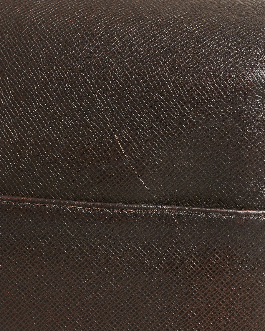 Homme | Louis Vuitton Pre-Owned Alexei Leather Messenger Bag Leather Brown | Louis Vuitton Pre-Owned | Alexei Leather Messenger Bag Leather Brown