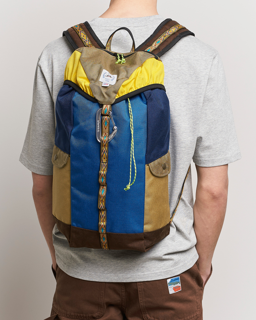 Homme | Epperson Mountaineering Medium Climb Pack Khaki/New Royal | Epperson Mountaineering | Medium Climb Pack Khaki/New Royal