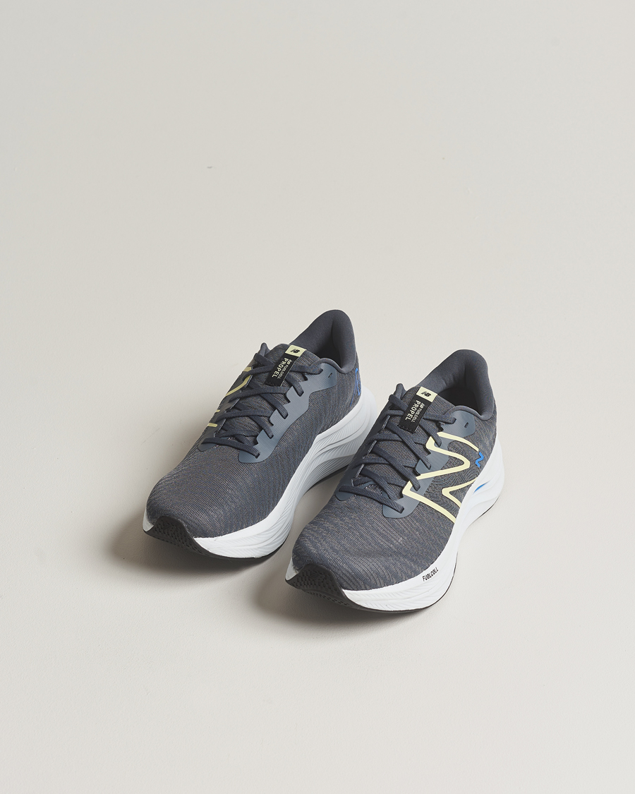 Homme | New Balance Running FuelCell Propel v4 Graphite | New Balance Running | FuelCell Propel v4 Graphite