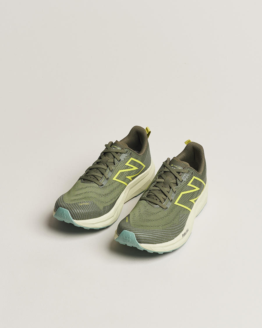 Homme | Chaussures De Running | New Balance Running | FuelCell Venym Dark Olivine