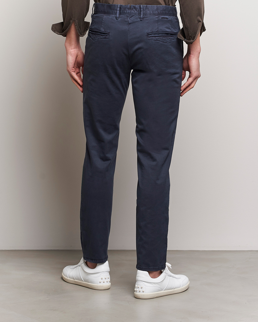 Homme | Pantalons | Incotex | Slim Fit Garment Dyed Slacks Navy