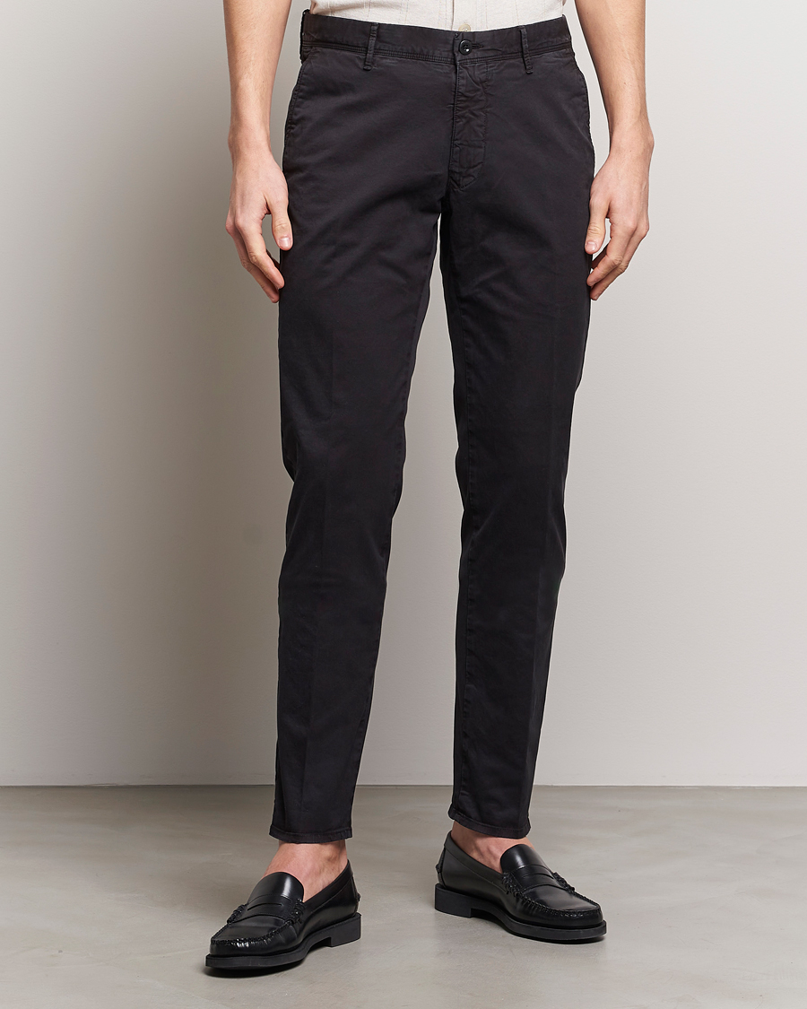 Homme | Sections | Incotex | Slim Fit Garment Dyed Slacks Black