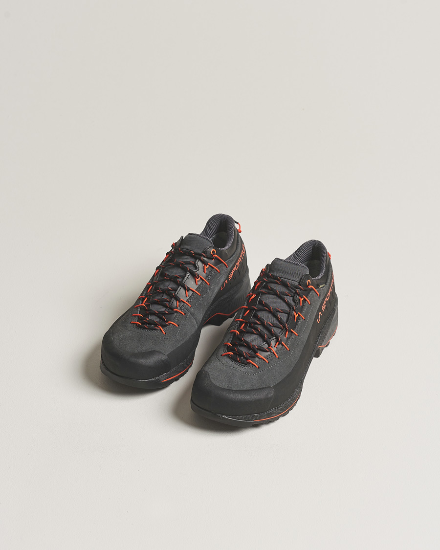Homme | Baskets Noires | La Sportiva | TX4 Evo GTX Hiking Shoes Carbon/Cherry Tomato