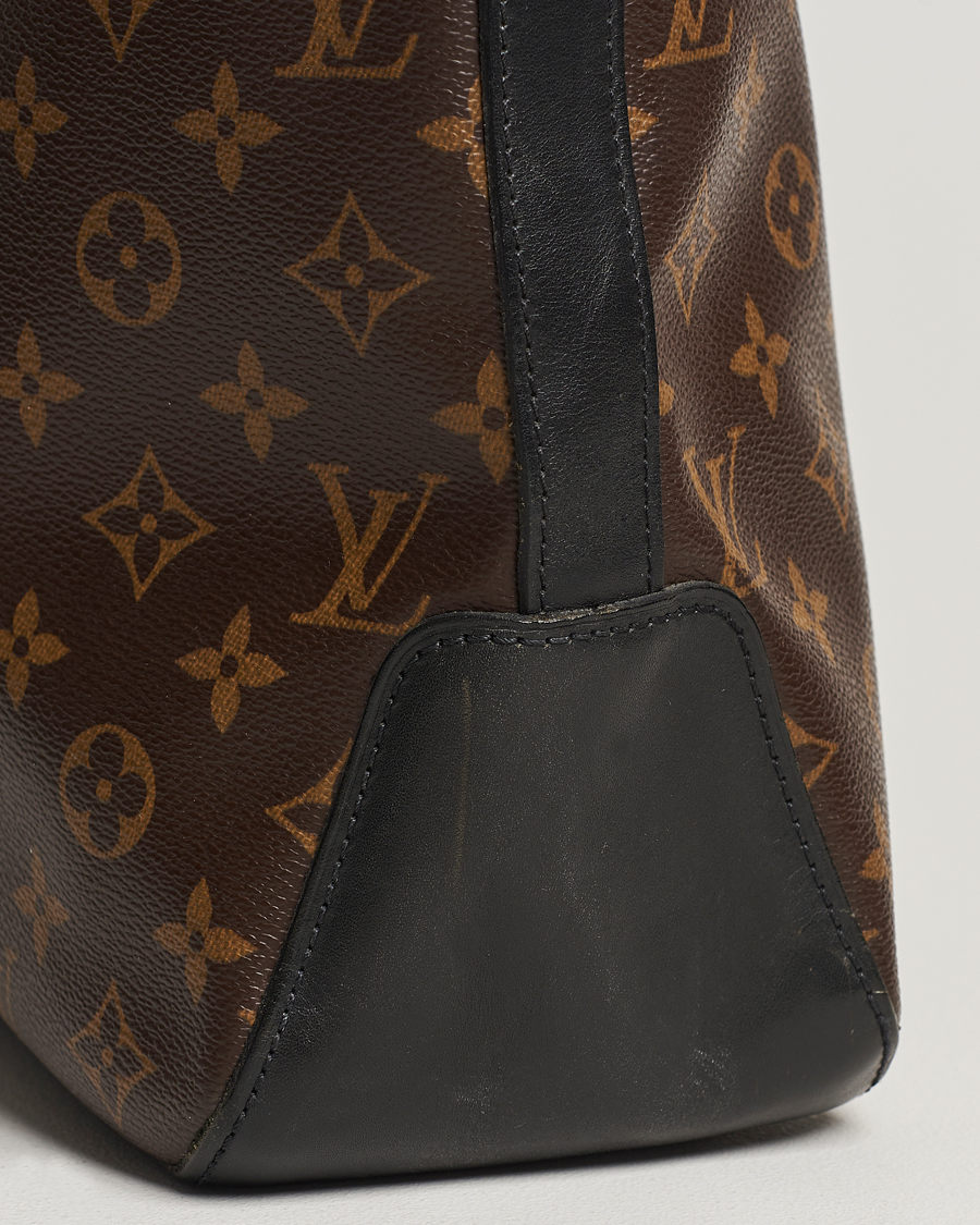Homme | Louis Vuitton Pre-Owned Davis Tote Bag Monogram Macassar | Louis Vuitton Pre-Owned | Davis Tote Bag Monogram Macassar