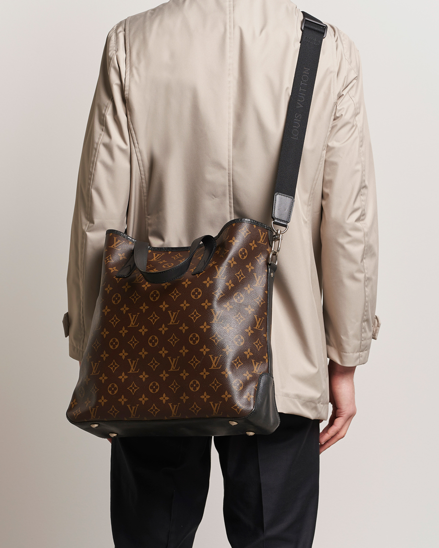Homme | Louis Vuitton Pre-Owned | Louis Vuitton Pre-Owned | Davis Tote Bag Monogram Macassar