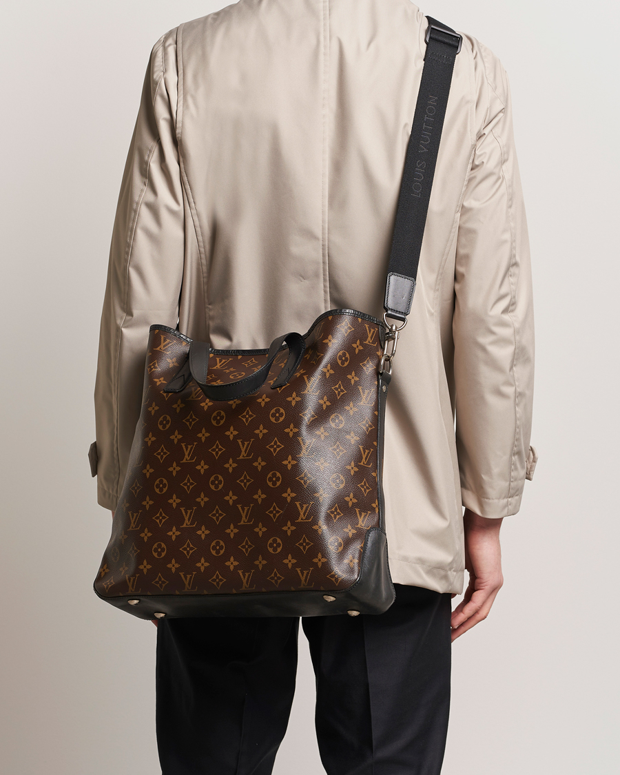 Homme | Louis Vuitton Pre-Owned Davis Tote Bag Monogram Macassar | Louis Vuitton Pre-Owned | Davis Tote Bag Monogram Macassar