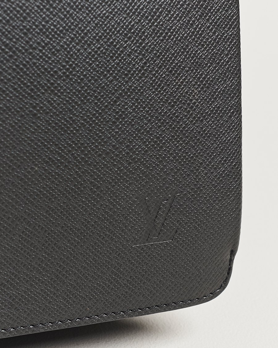 Homme | Louis Vuitton Pre-Owned Robusto Briefcase Black | Louis Vuitton Pre-Owned | Robusto Briefcase Black