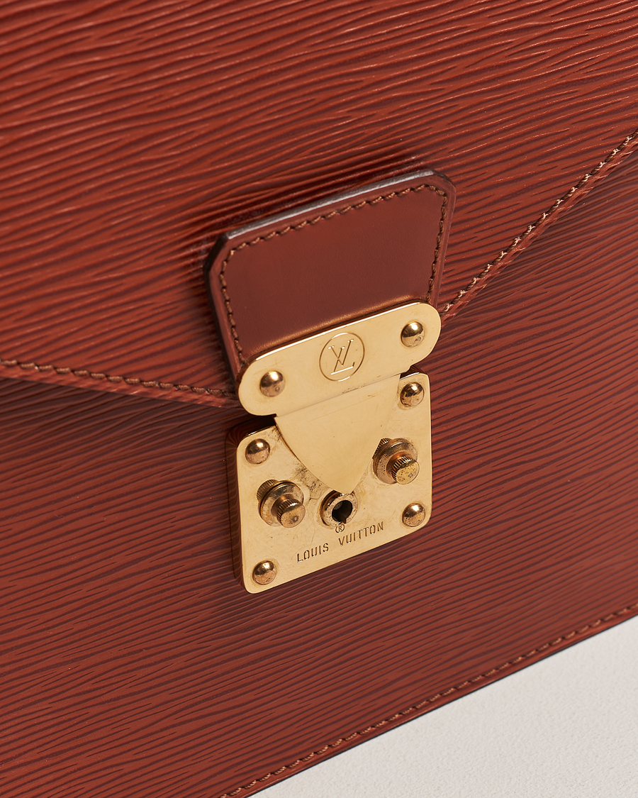 Homme | Louis Vuitton Pre-Owned Senateur Epi Leather Document Case Brown | Louis Vuitton Pre-Owned | Senateur Epi Leather Document Case Brown