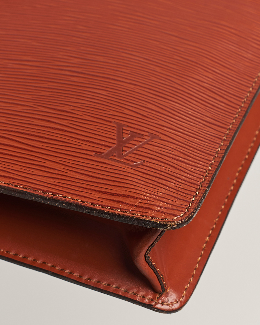 Homme | Louis Vuitton Pre-Owned Senateur Epi Leather Document Case Brown | Louis Vuitton Pre-Owned | Senateur Epi Leather Document Case Brown