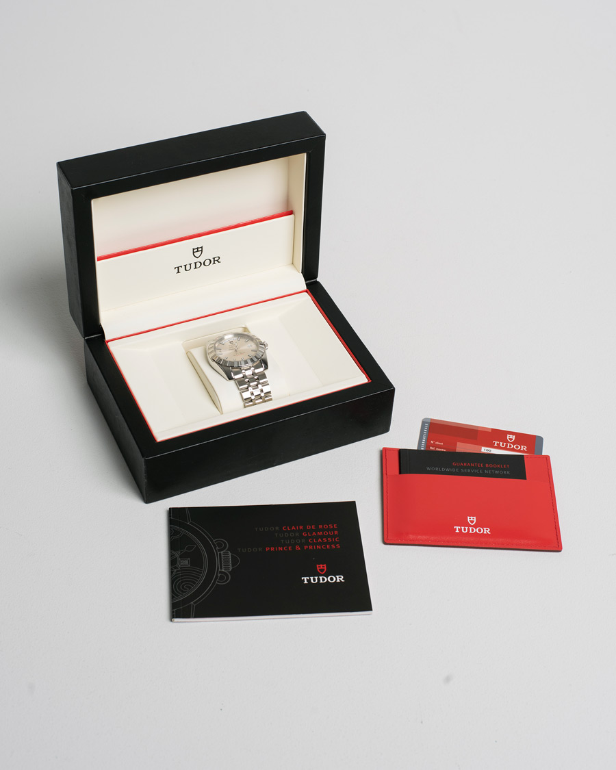 Homme | Tudor Pre-Owned Classic Date-Day 23010 Silver | Tudor Pre-Owned | Classic Date-Day 23010 Silver