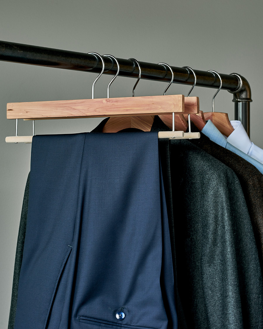 Homme | Entretien Des Vêtements | Care with Carl | 2-Pack Cedar Wood Trouser Hangers 