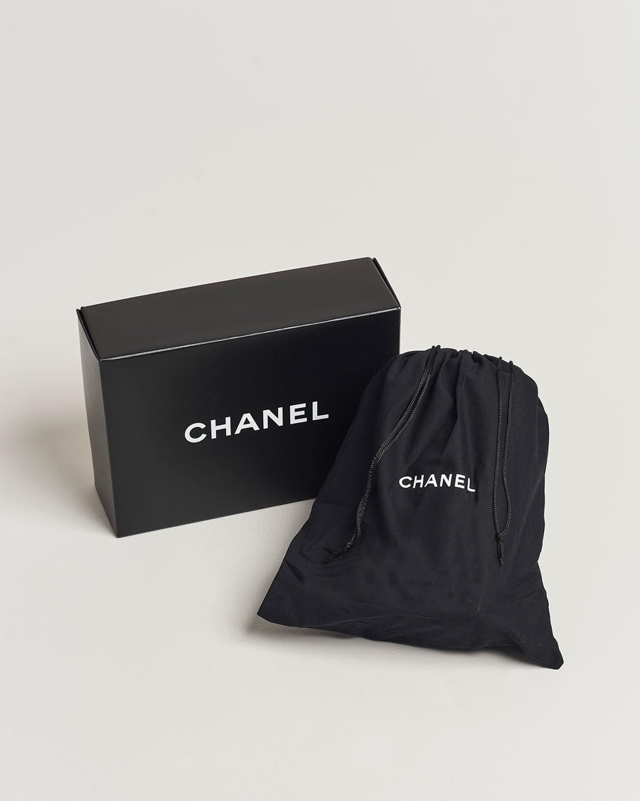 Homme | Chanel Pre-Owned Patent Flap Bag Yellow | Chanel Pre-Owned | Patent Flap Bag Yellow