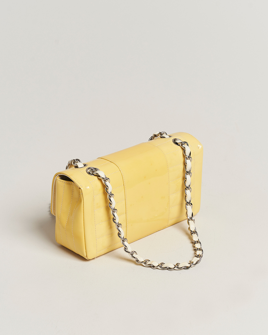 Homme | Chanel Pre-Owned Patent Flap Bag Yellow | Chanel Pre-Owned | Patent Flap Bag Yellow