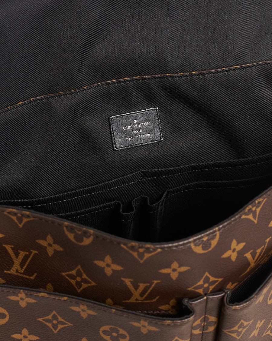 Homme | Louis Vuitton Pre-Owned Christopher Shoulder Bag Monogram | Louis Vuitton Pre-Owned | Christopher Shoulder Bag Monogram