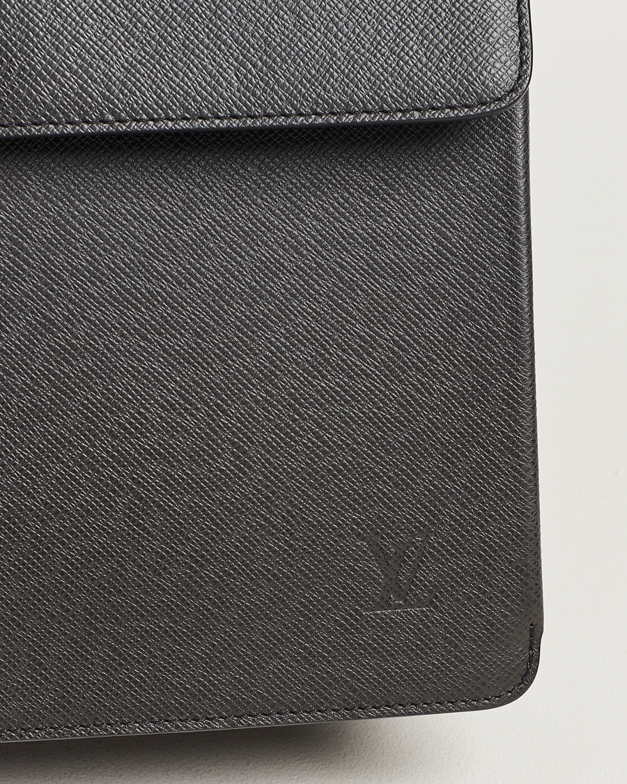 Homme | Louis Vuitton Pre-Owned Robusto Breifcase Black | Louis Vuitton Pre-Owned | Robusto Breifcase Black