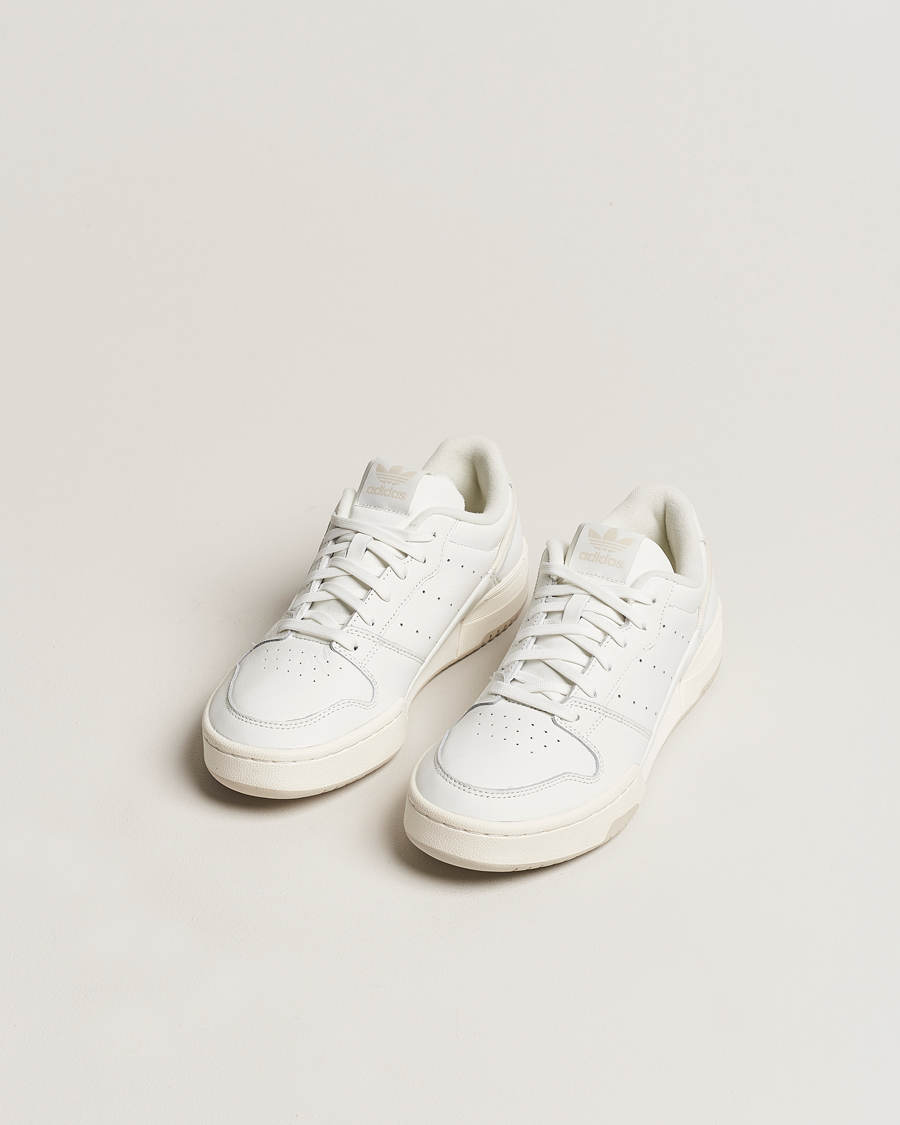 Homme |  | adidas Originals | Team Court 2 Sneaker Off White