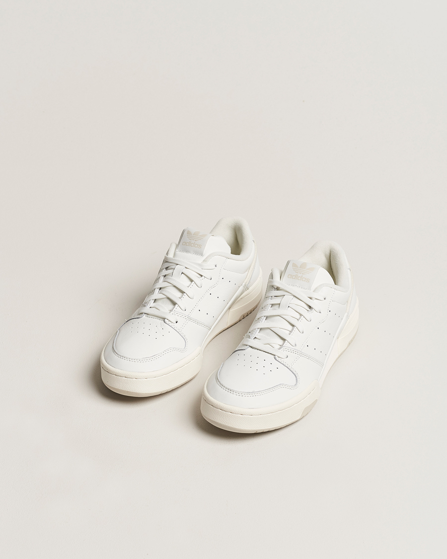 Homme | adidas Originals Team Court 2 Sneaker Off White | adidas Originals | Team Court 2 Sneaker Off White
