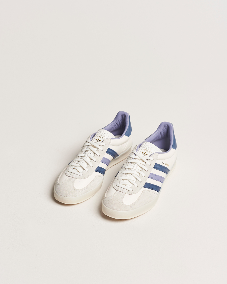 Homme | adidas Originals Gazelle Indoor Sneaker White/Blue | adidas Originals | Gazelle Indoor Sneaker White/Blue