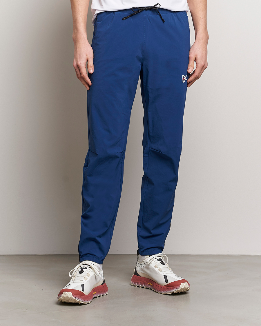 Homme | Active | District Vision | Lightweight DWR Track Pants Navy