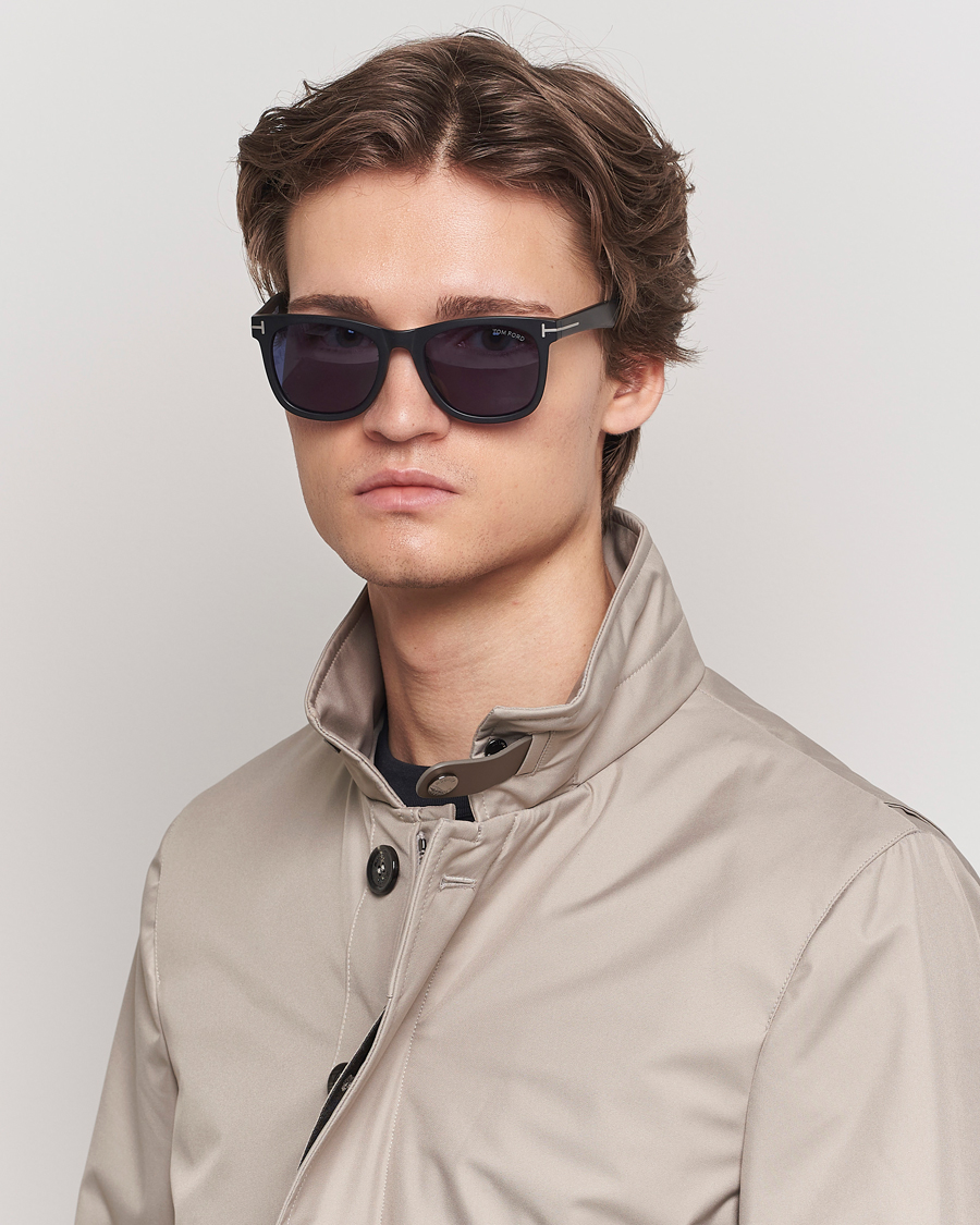 Homme | Lunettes De Soleil | Tom Ford | Kevyn FT1099 Sunglasses Black/Blue