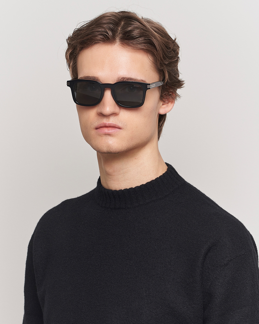 Homme | Lunettes De Soleil | Zegna | EZ0230 Sunglasses Black/Smoke