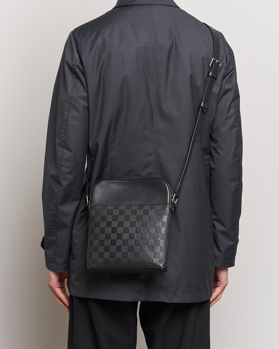 Homme |  | Louis Vuitton Pre-Owned | Damier Infini Pochette District Shoulder Bag 