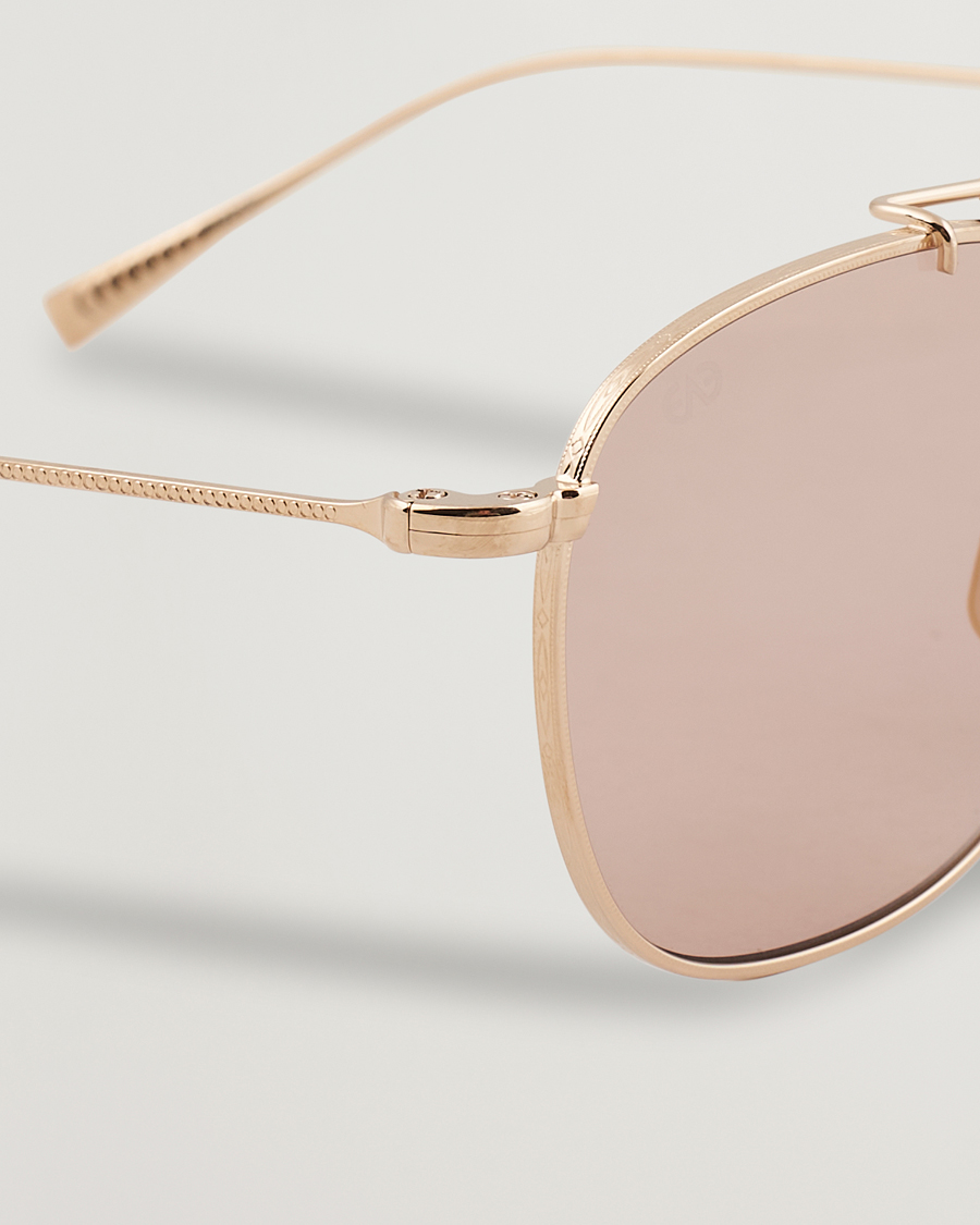 Homme | Eyevan 7285 Dazzling Sunglasses Gold | EYEVAN 7285 | Dazzling Sunglasses Gold