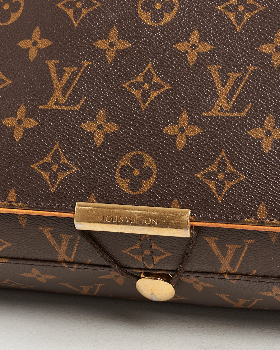 Homme | Louis Vuitton Pre-Owned Abbesses Messenger Bag Monogram | Louis Vuitton Pre-Owned | Abbesses Messenger Bag Monogram